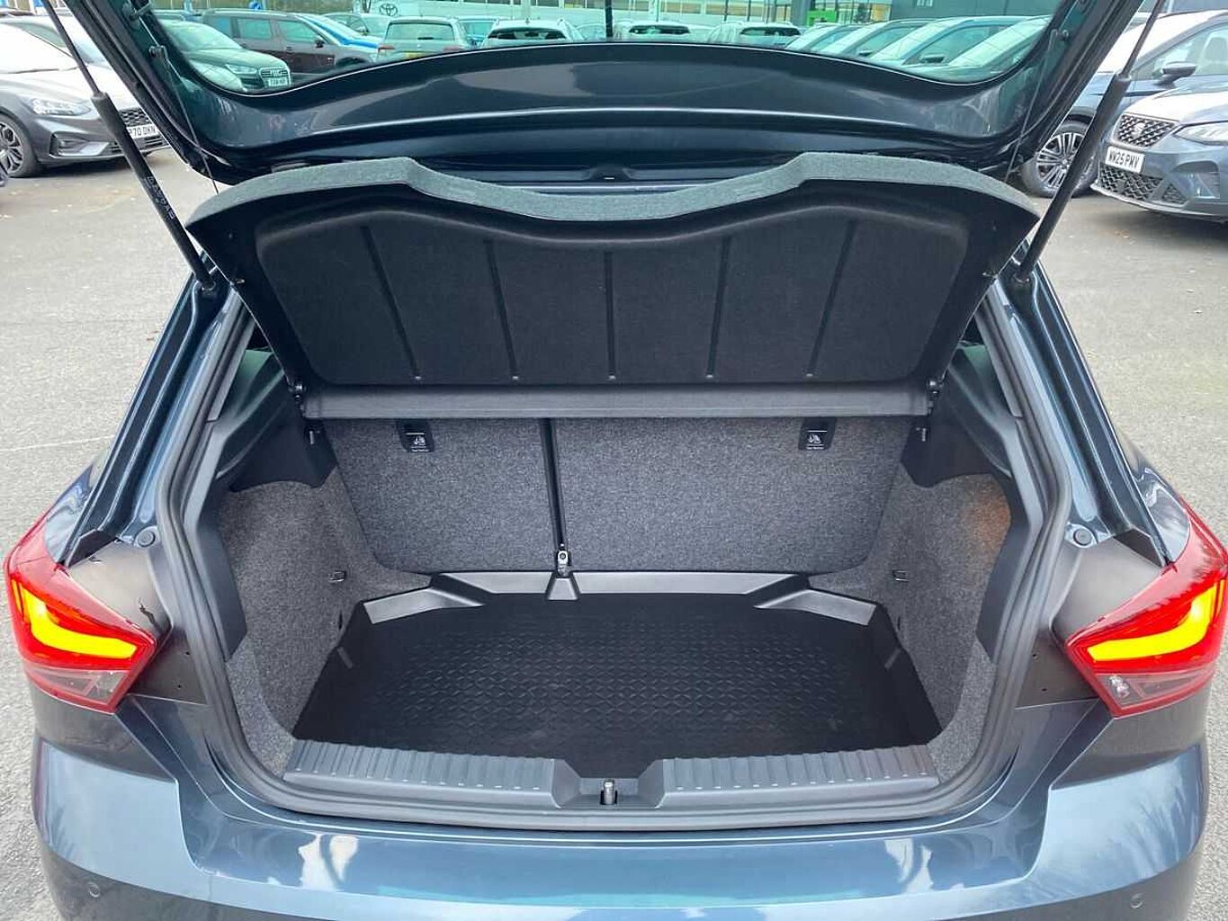 SEAT Ibiza 1.0 TSI Fr Hatchback 5Dr Petrol DSG Euro 6 (S/S) (110 Ps)