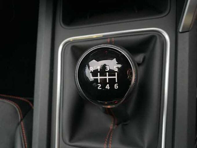 SEAT Leon 1.5 TSI Fr Black Edition Hatchback 5Dr Petrol Manual Euro 6 (S/S) (150 Ps)